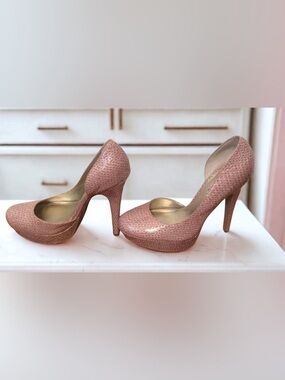 GUESS blush pink snakeskin platform pump heels